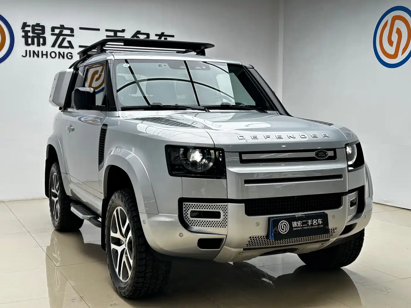Land Rover Defender 2022 Model 90 3.0T P400 XS фото 3