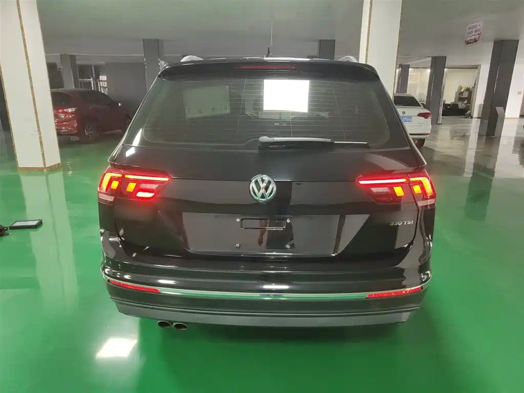 Volkswagen Tiguan L 2018 330TSI Automatic 2WD Luxury Edition фото 4