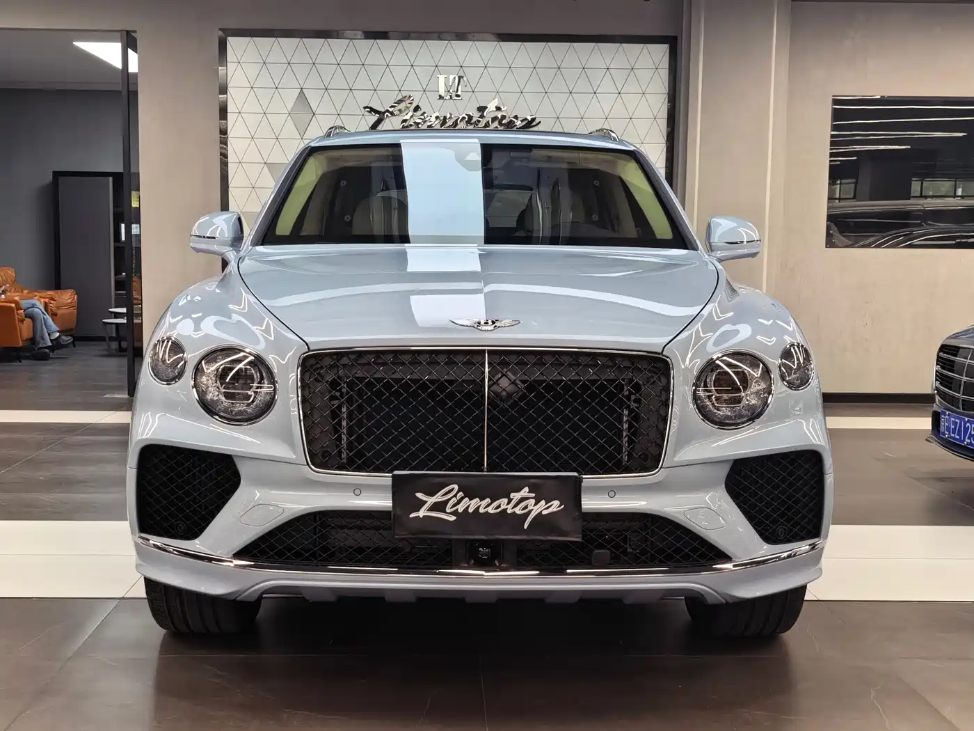 Bentley Bentayga 2025 2026 4.0T V8
