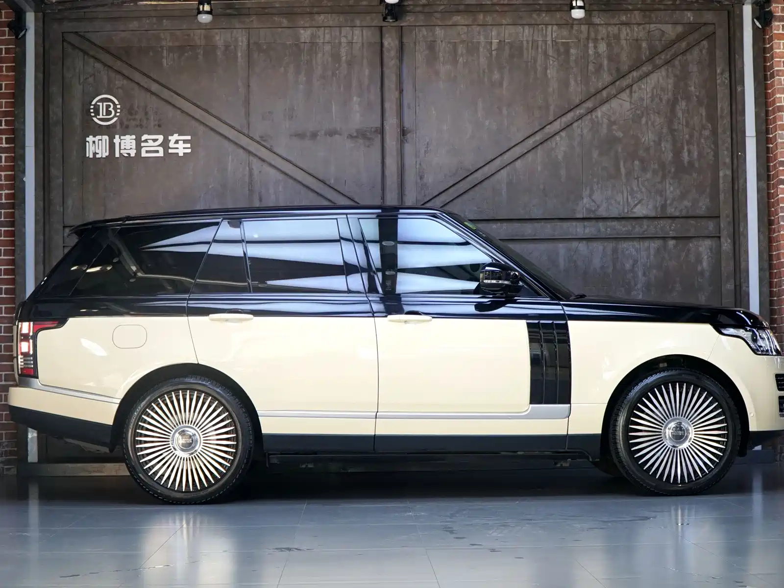 Фото 4 - Land Rover Range Rover