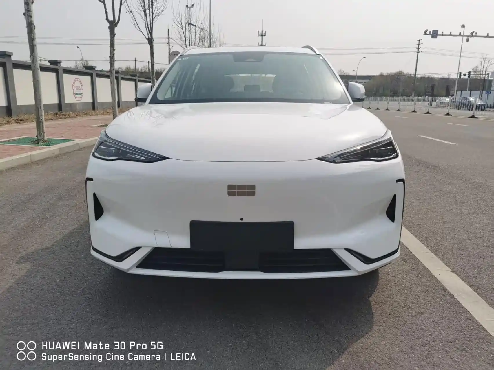 Фото 2 - Geely Galaxy Galaxy E5