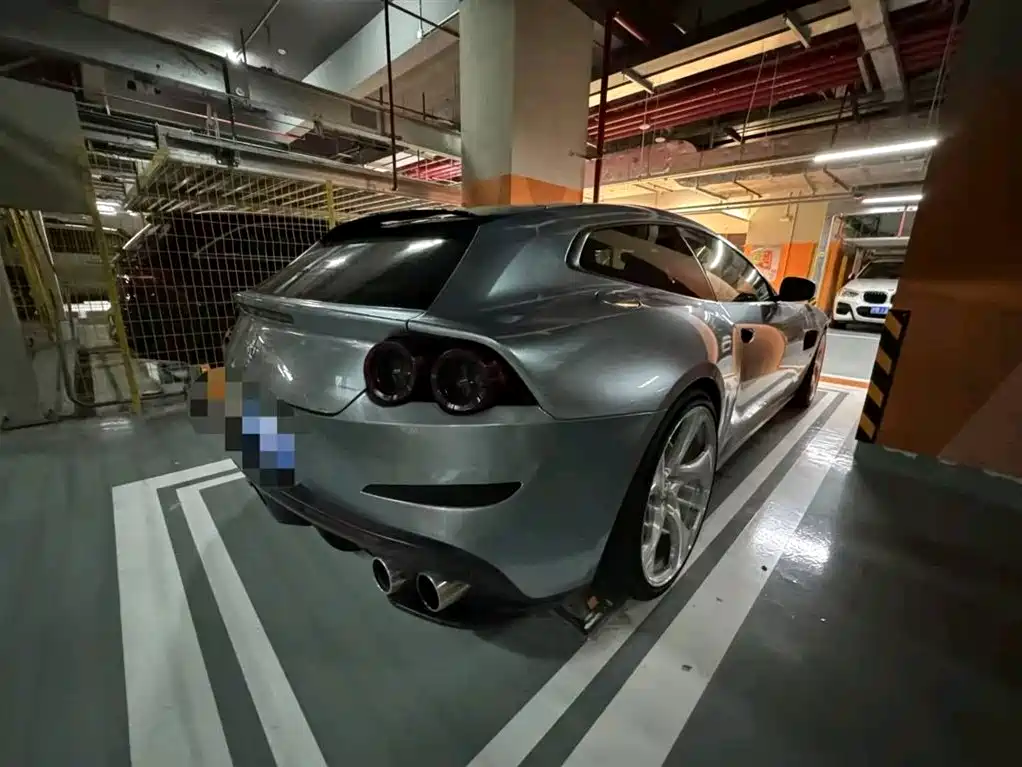 Ferrari GTC4Lusso 2017 3.9T V8 фото 3