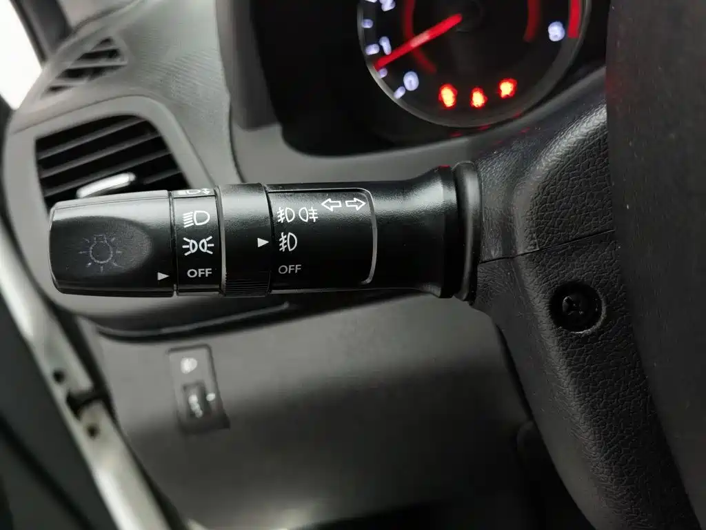 Hyundai Reina 2015 2014 Model 1.4L Automatic TOP