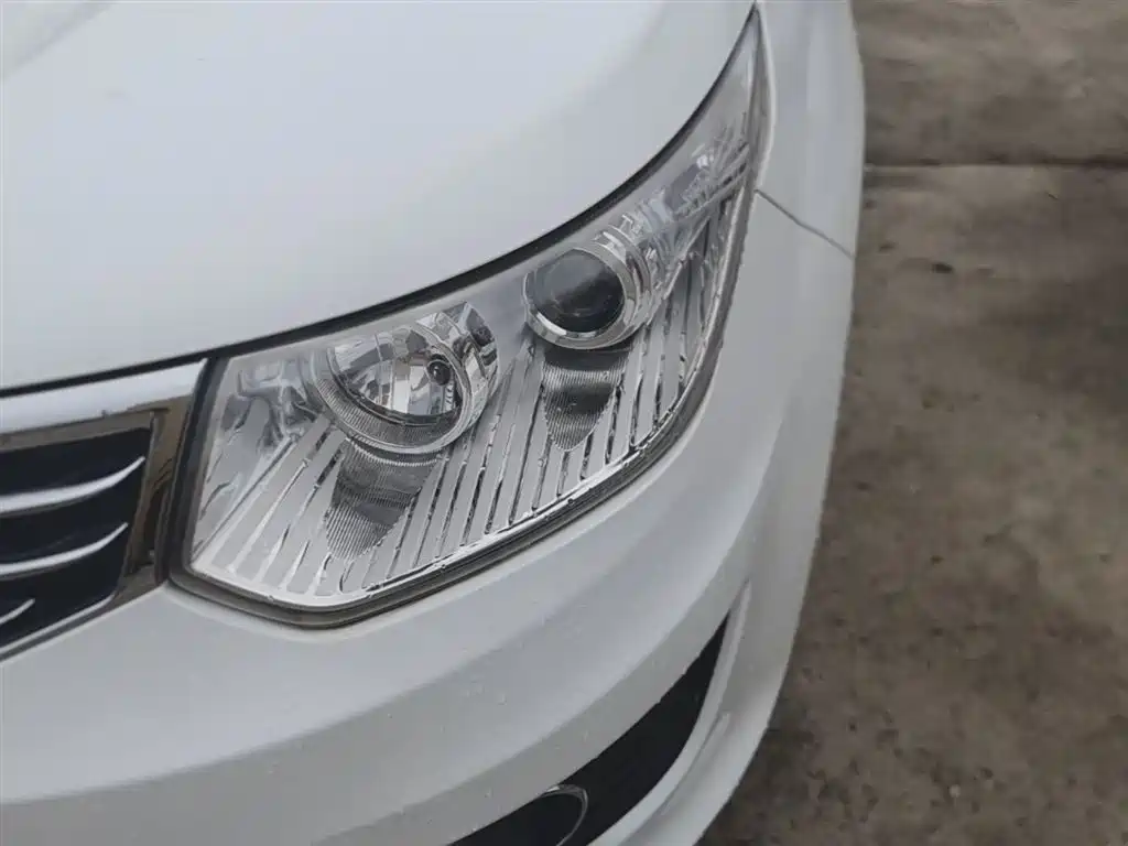 Cowin Kaiyi C3 2016 2015 1.5L AMT Gold Diamond Edition