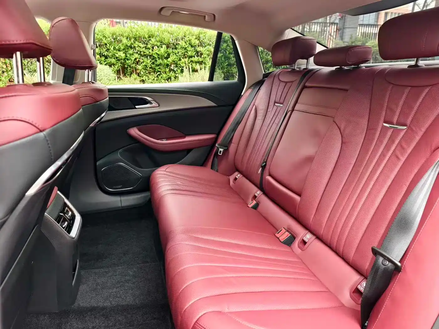 Hongqi H5 2023 1.5T DCT Smart Connect Joy Edition фото 10