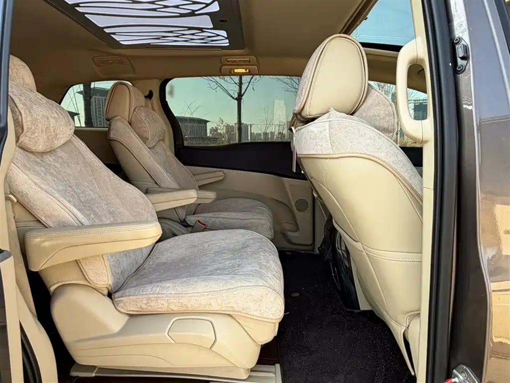 Buick GL8 2023 Land Business Class 652T Luxury фото 17