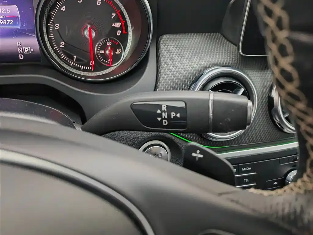 Mercedes-Benz GLA 2018 GLA 200 Fashion фото 13
