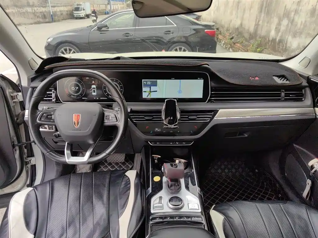 Hongqi HS5 2019 2.0T Smart Connect Enjoy Edition фото 13