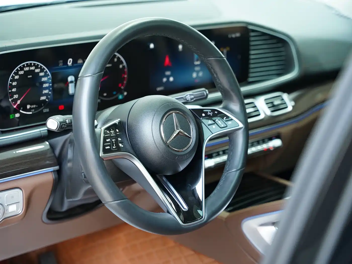Mercedes-Benz GLE 2024 GLE 350 4MATIC Fashion фото 14