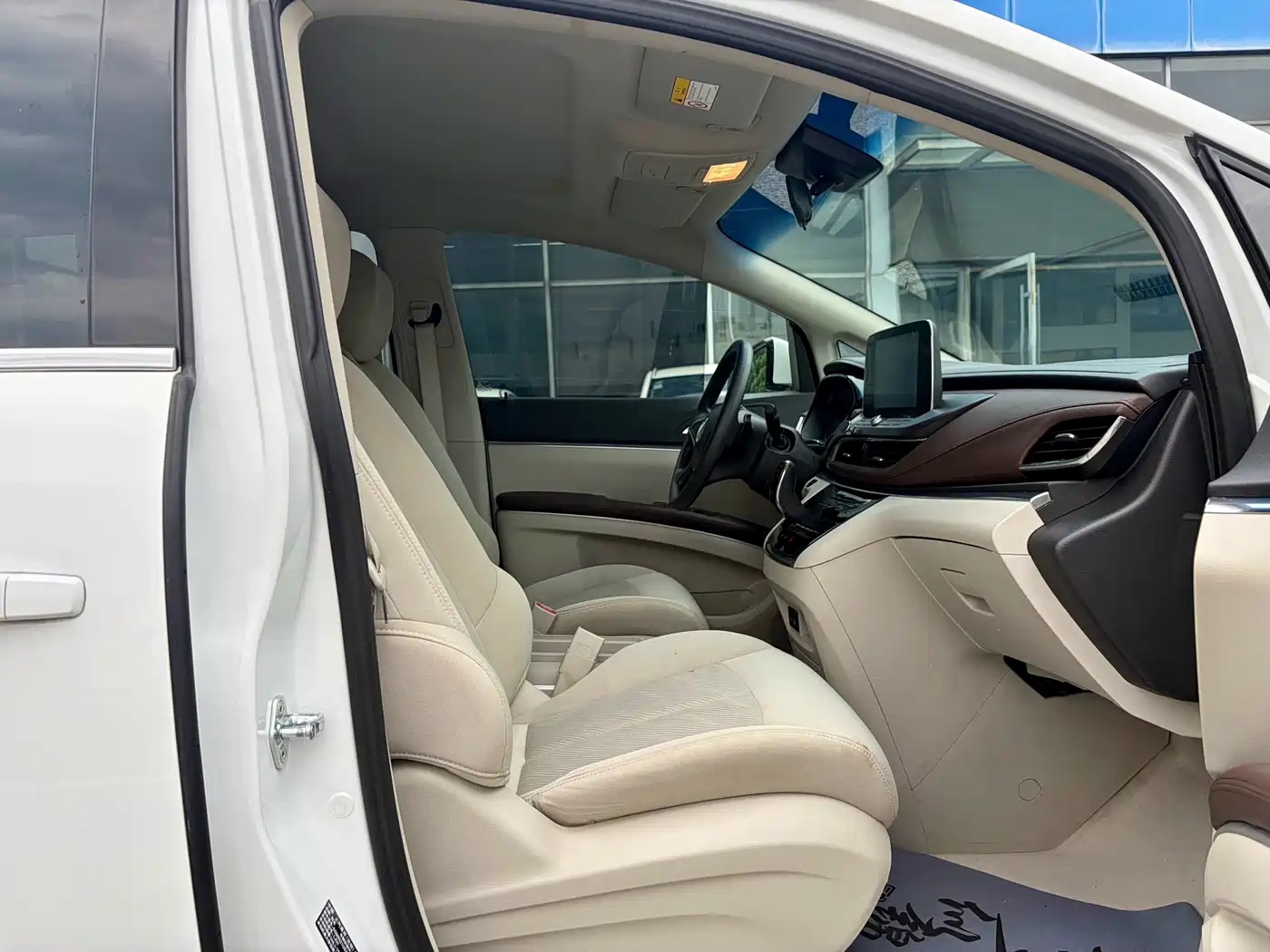 Buick GL8 2023 Model Land Business Class Comfort фото 4