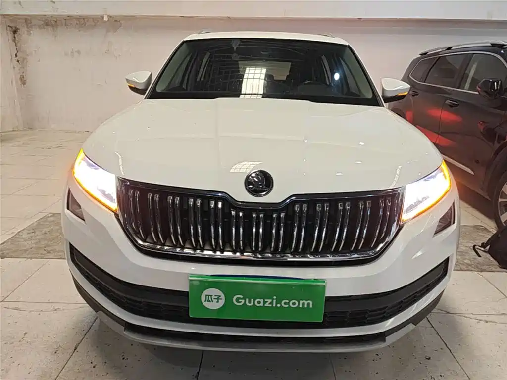 Škoda Kodiaq 2018 Facelift TSI330 7-seat 2WD Premium Luxury Edition фото 3