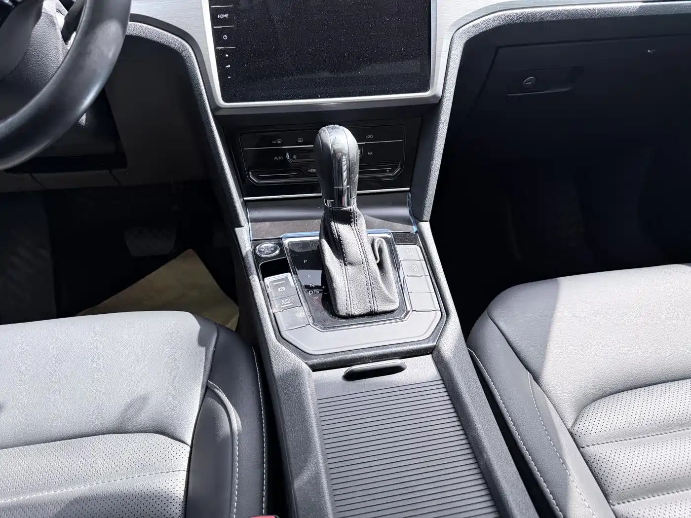 Volkswagen Lamando 2021 280TSI DSG Comfort Edition фото 15
