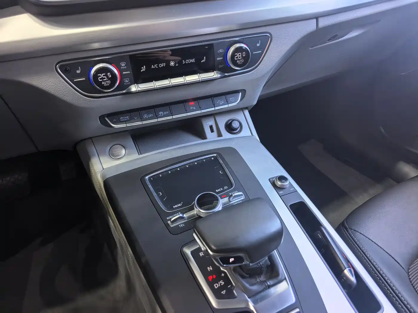 Audi Q5L 2018 40 TFSI Prestige Fashion (China V) фото 10