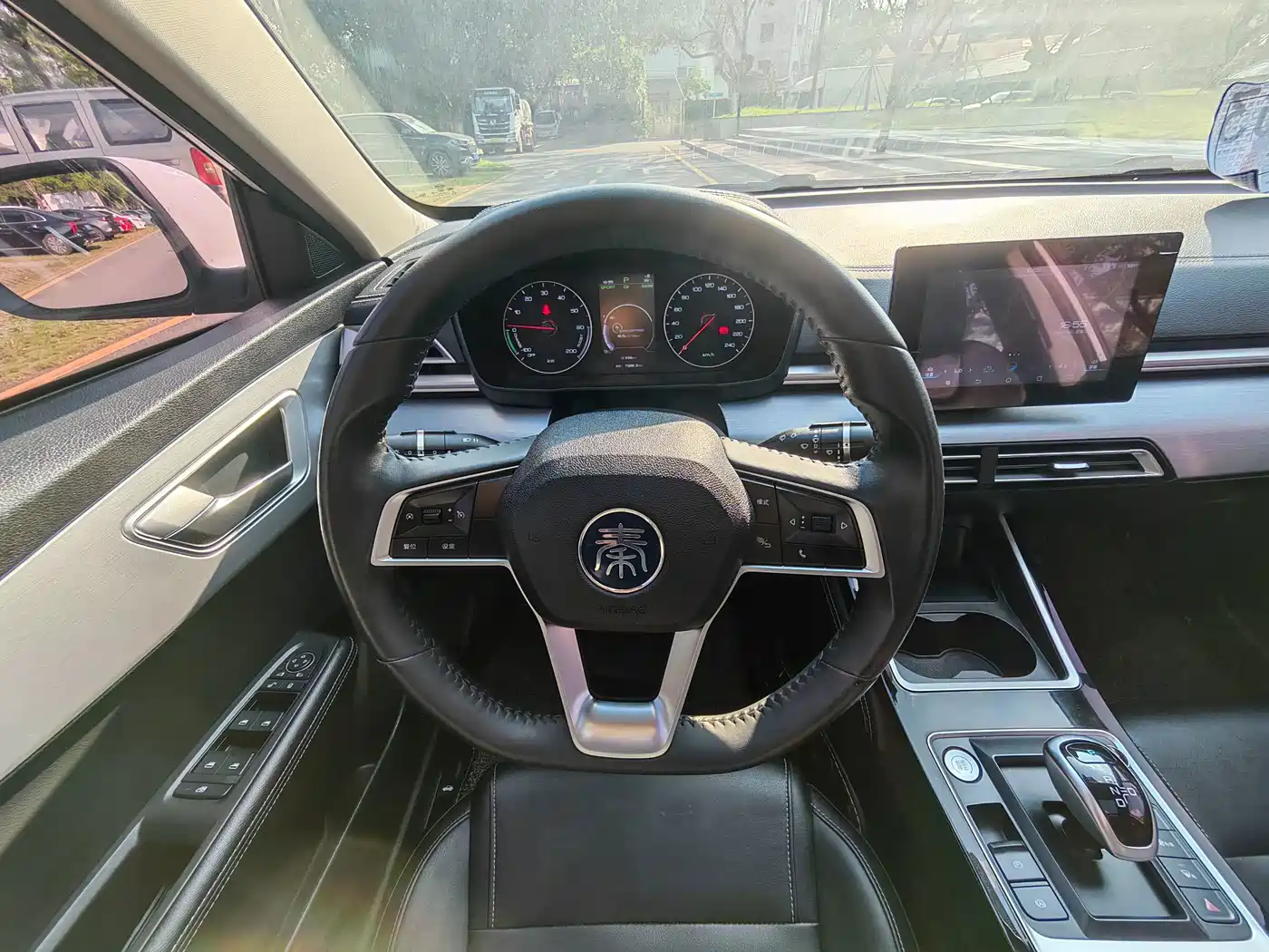 BYD Qin New Energy 2020 2019 Long Range Luxury Edition