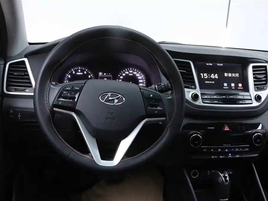 Hyundai Tucson 2015 1.6T Dual Clutch 2WD Smart фото 28