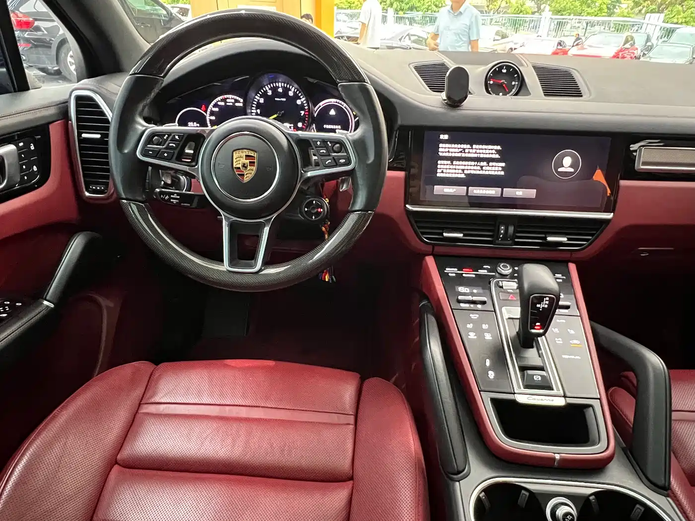 Porsche Cayenne New Energy 2023 Cayenne E-Hybrid 2.0T Platinum Edition фото 30