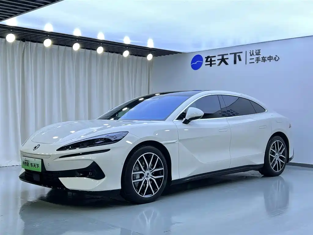 Denza Z9 2024 Model 1100km AWD Max Edition