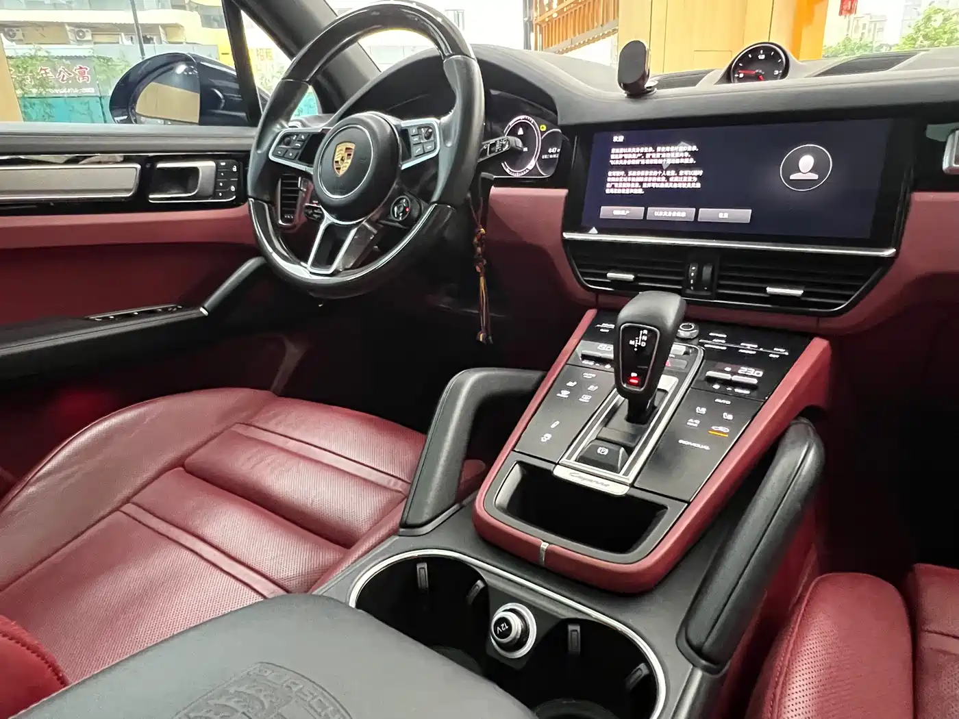 Porsche Cayenne New Energy 2023 Cayenne E-Hybrid 2.0T Platinum Edition фото 32