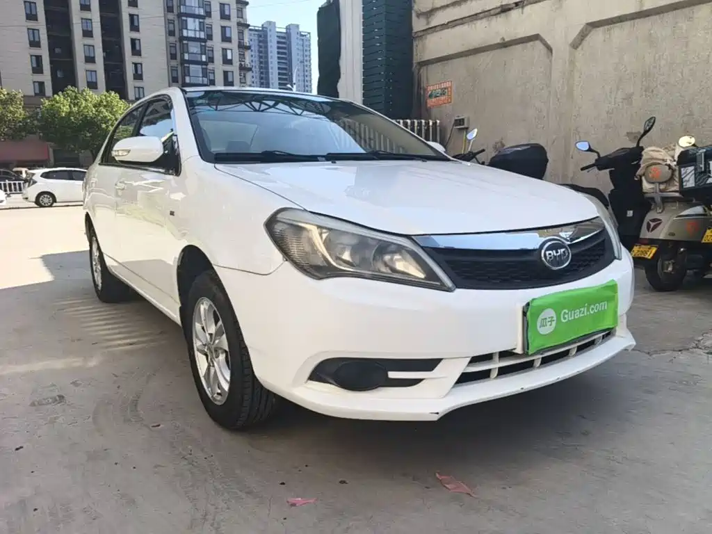 Фото 4 - BYD F3
