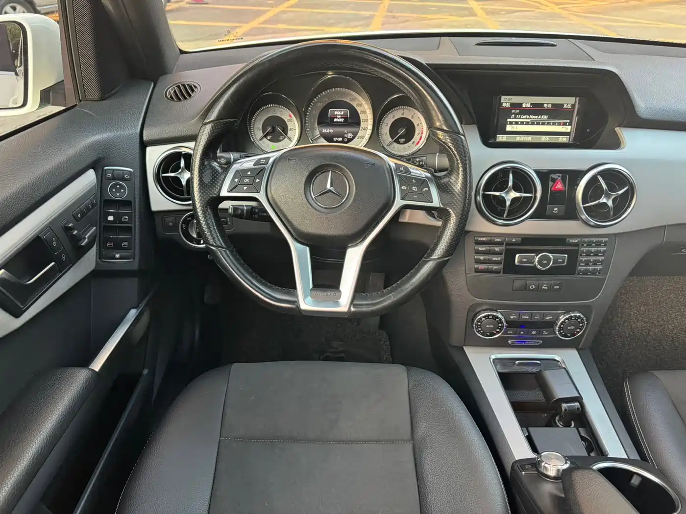 Mercedes-Benz GLK-Class 2015 GLK 260 4MATIC Dynamic Ultimate Edition фото 10