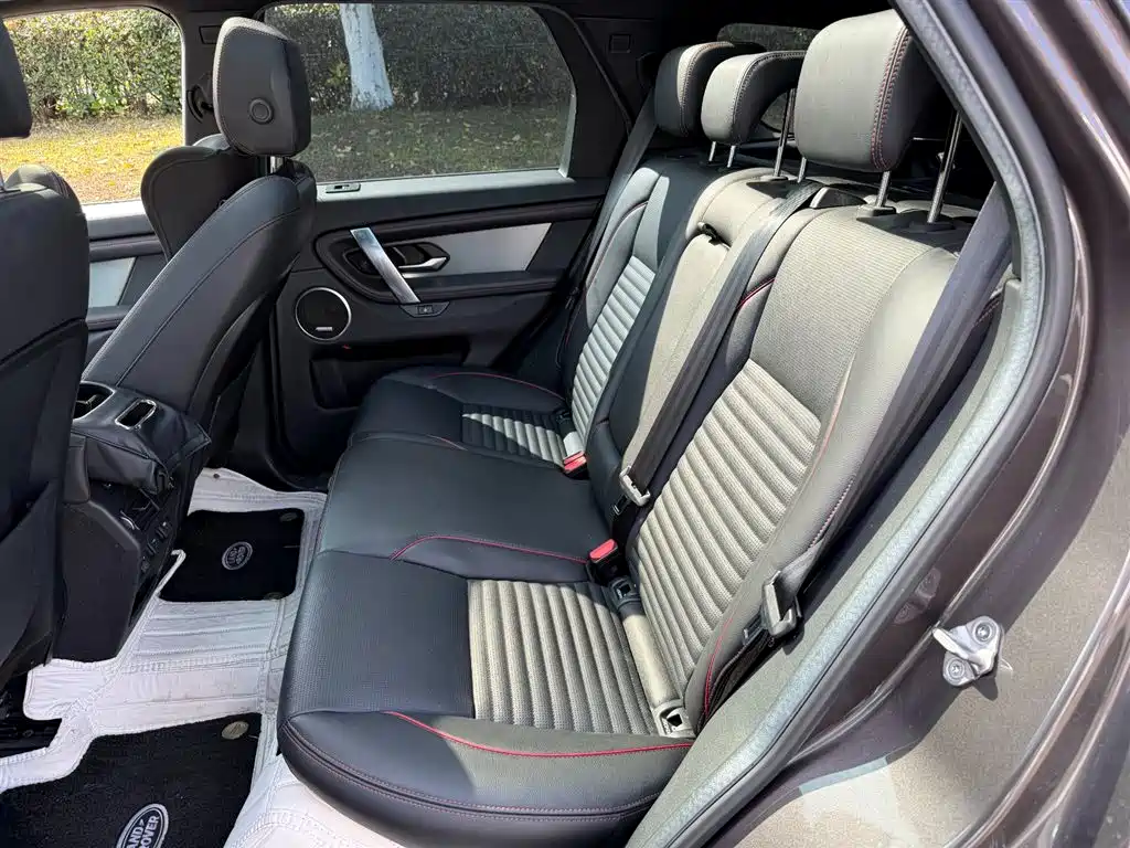 Land Rover Discovery Sport 2022 Model 249PS R-Dynamic S Performance Edition 5-Seater фото 10