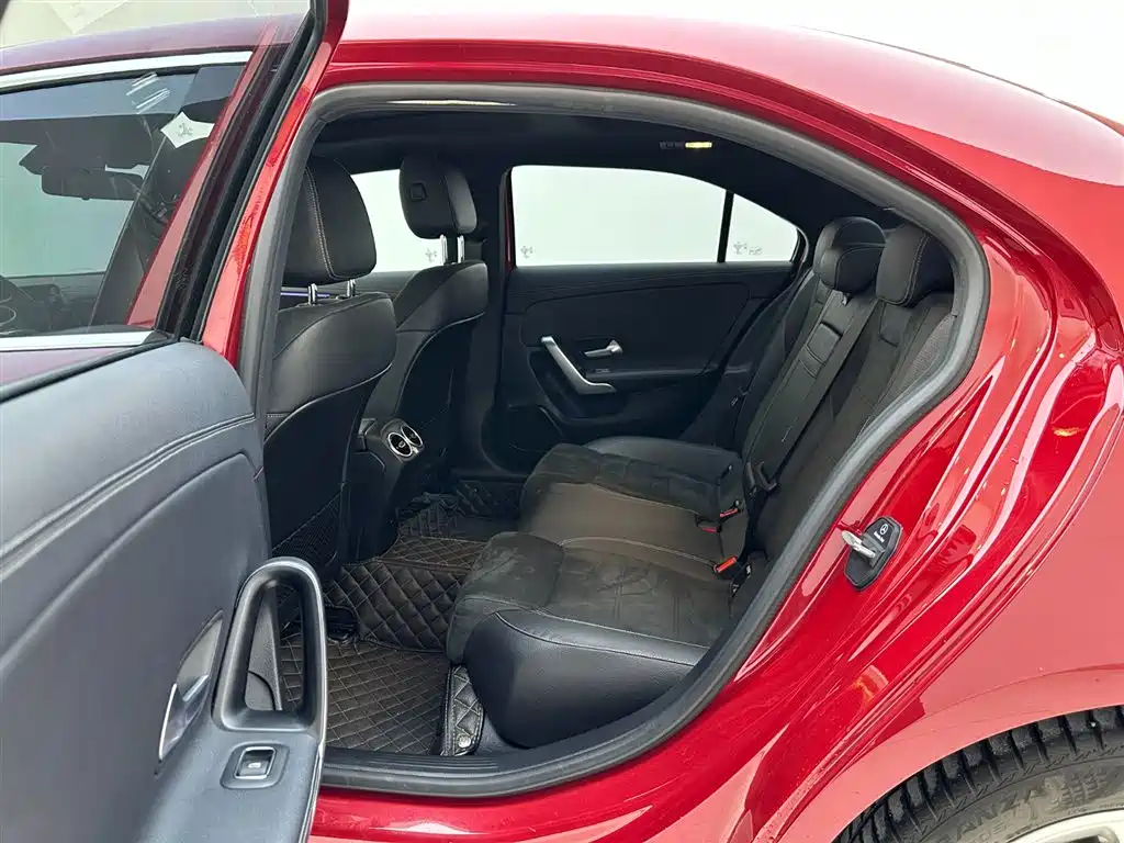 MERCEDES-BENZ CLASS A