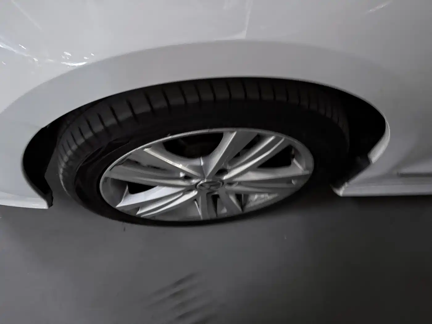 Volkswagen Sagitar 2018 280TSI DSG Spark Edition фото 5