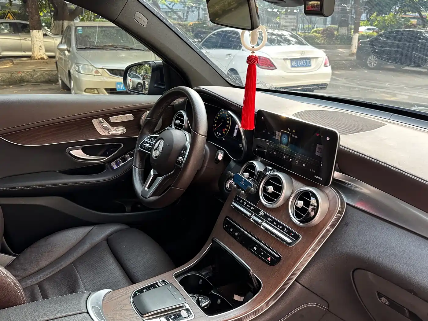 Mercedes-Benz GLC 2021 GLC 260 L 4MATIC Luxury фото 6