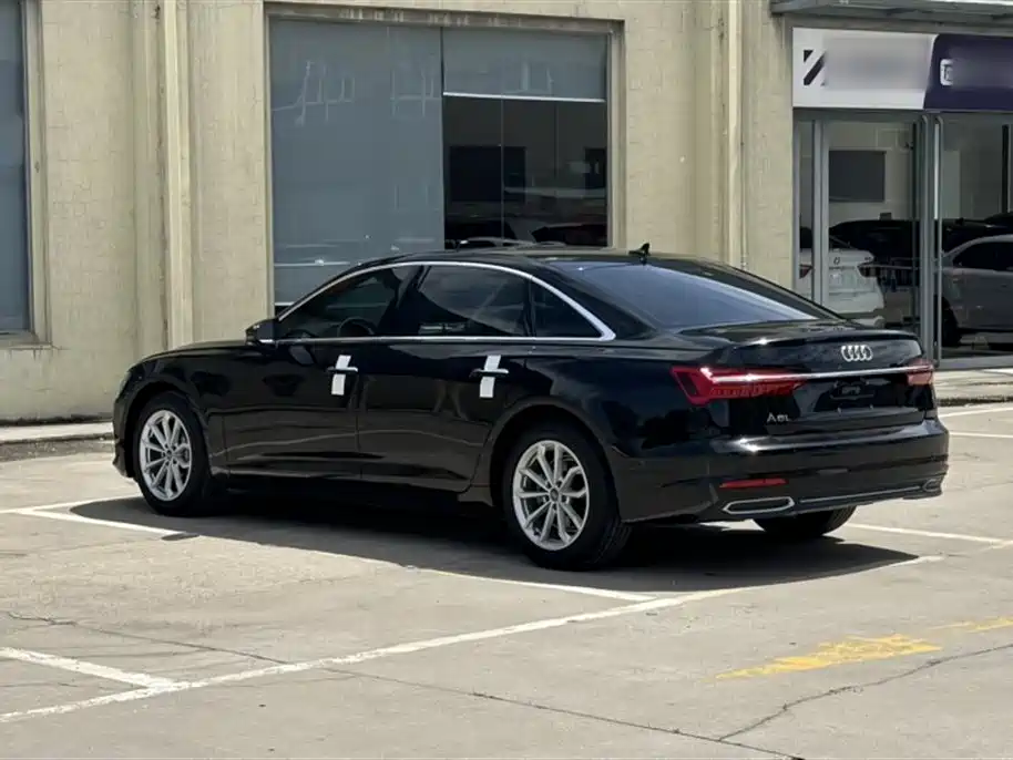 Audi A6L 2019 40 TFSI Luxury Elegance фото 7