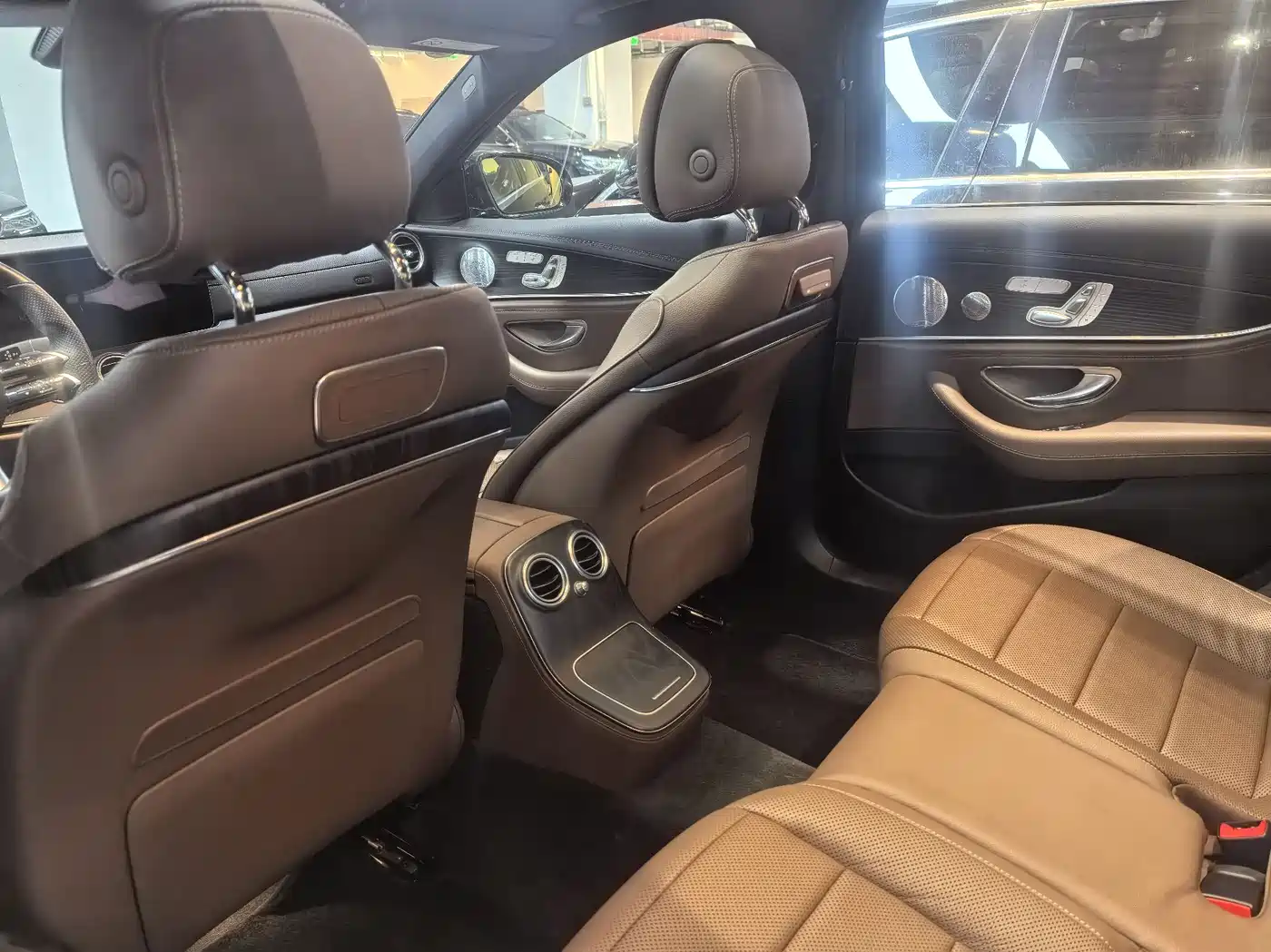 Mercedes-Benz E-Class 2021 Facelift E 300 L Premium фото 7