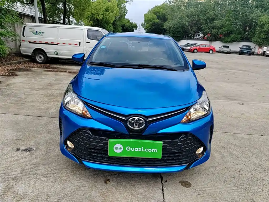 Toyota Vios FS 2017 1.5L CVT Trend Edition фото 3