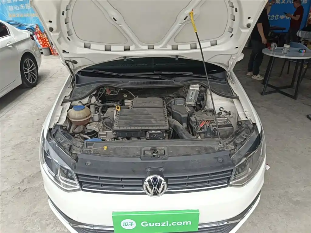 Volkswagen Polo 2016 1.6L Automatic Comfort фото 20