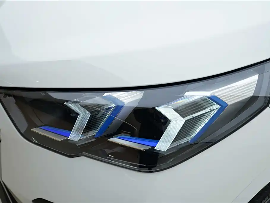 BMW X2 (Import) 2024 sDrive25i M Sport Package фото 14