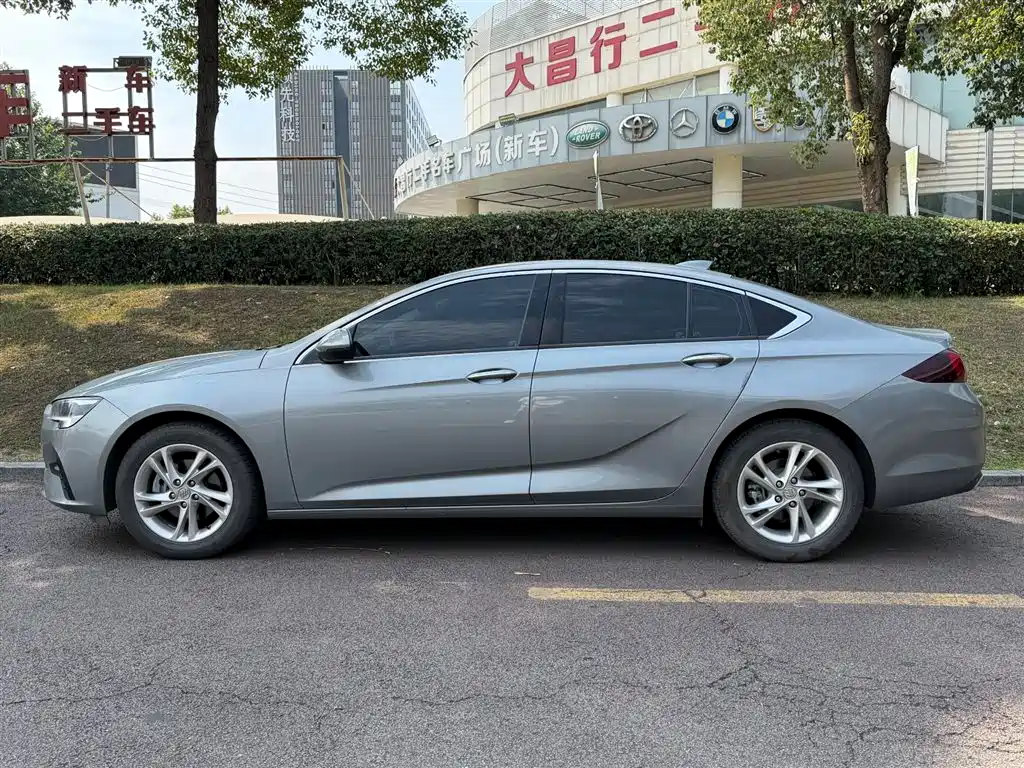 BUICK REGAL