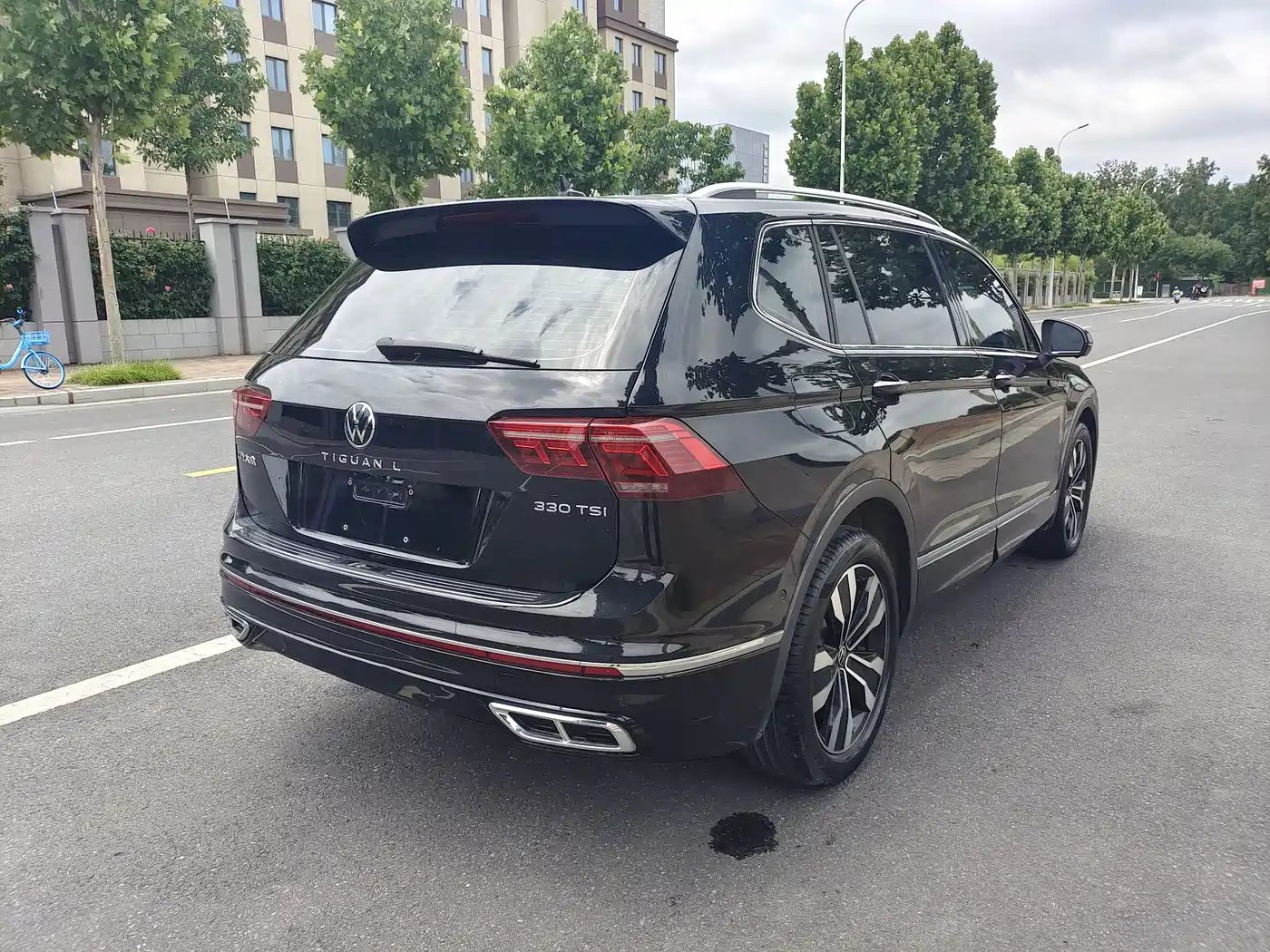 Volkswagen Tiguan L 2022 330TSI Auto 2WD R-Line Premium Edition фото 16