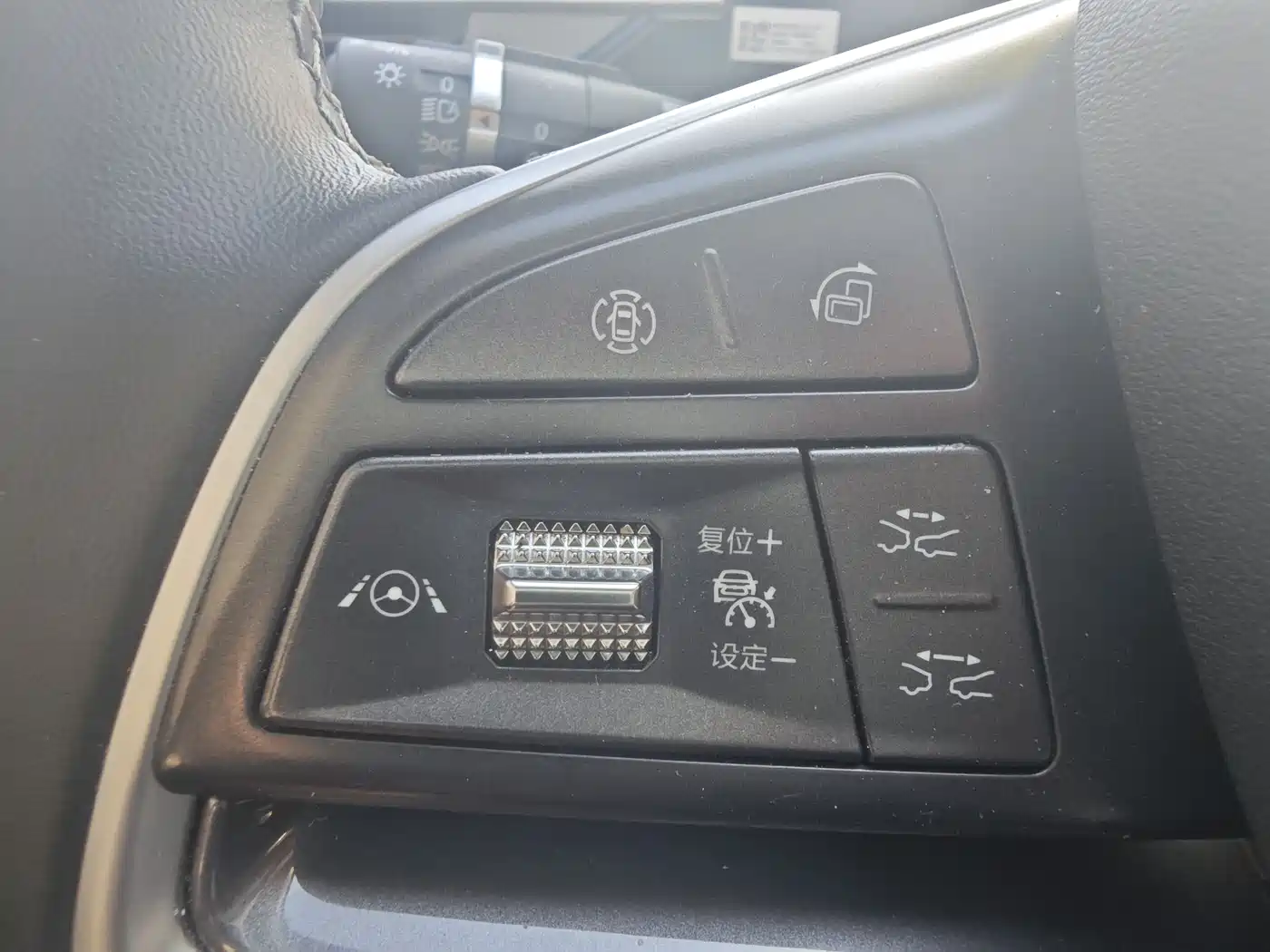BYD Destroyer 05 2024 Glory Edition DM-i 120KM Flagship фото 7
