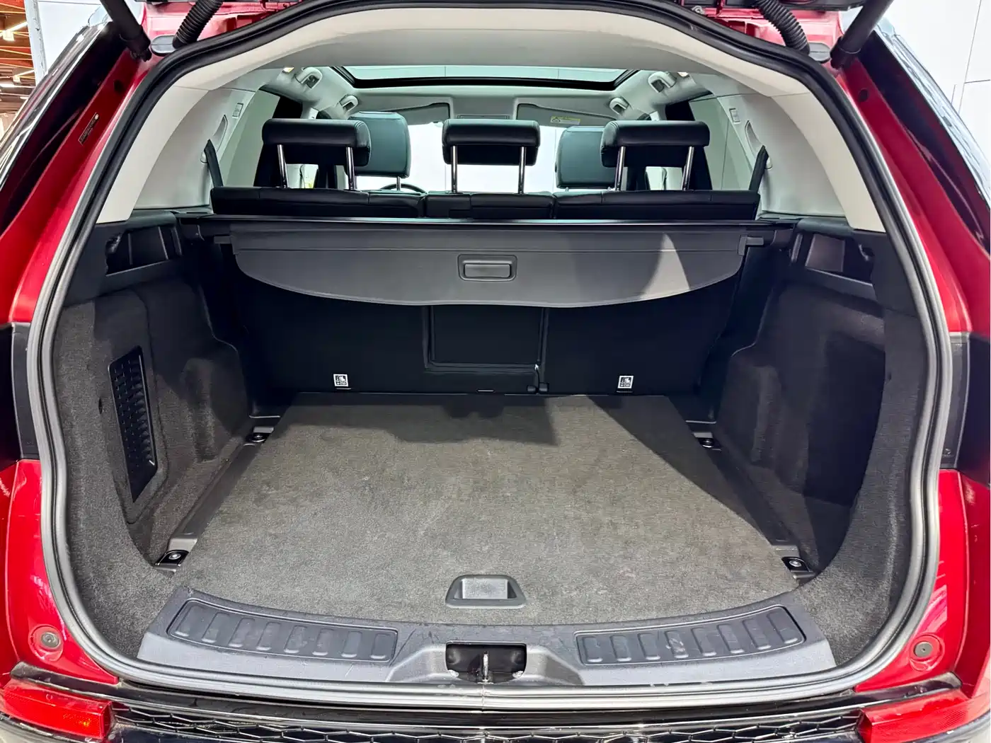 Land Rover Discovery Sport 2019 240PS SE Dynamic Edition China V фото 22