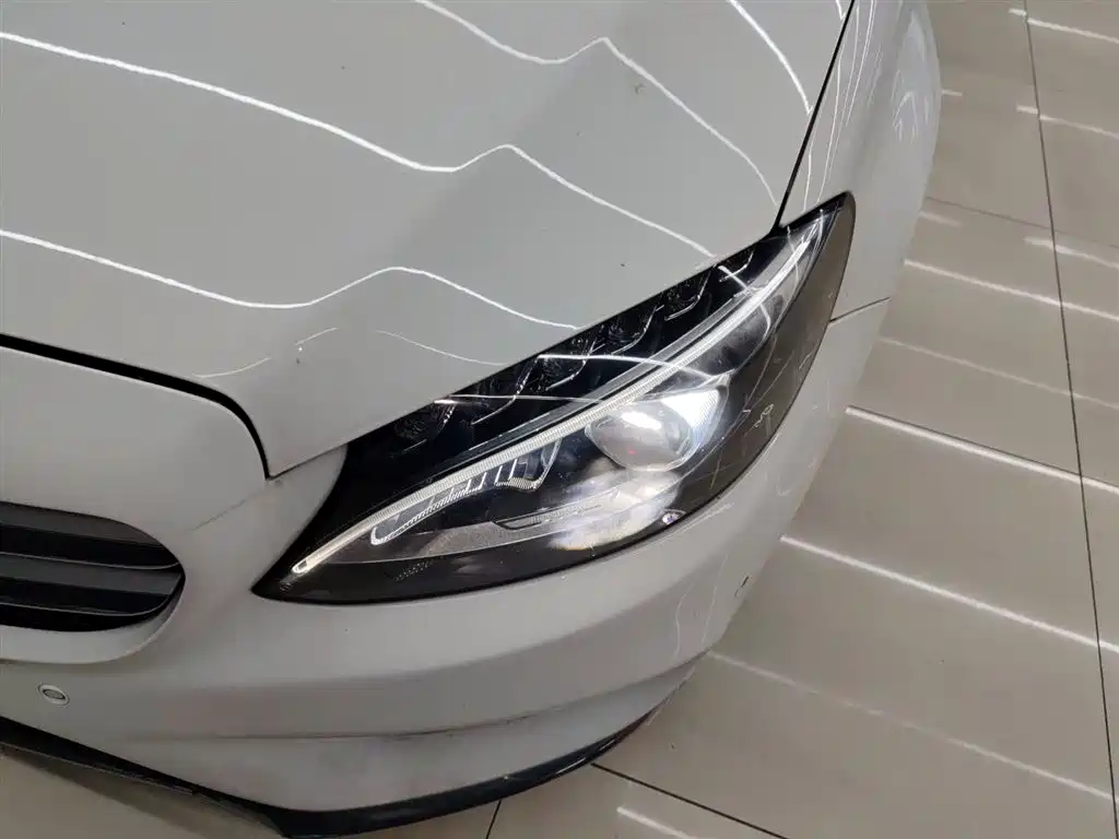 Mercedes-Benz C-Class 2015 Facelift C 200 L Sport фото 18