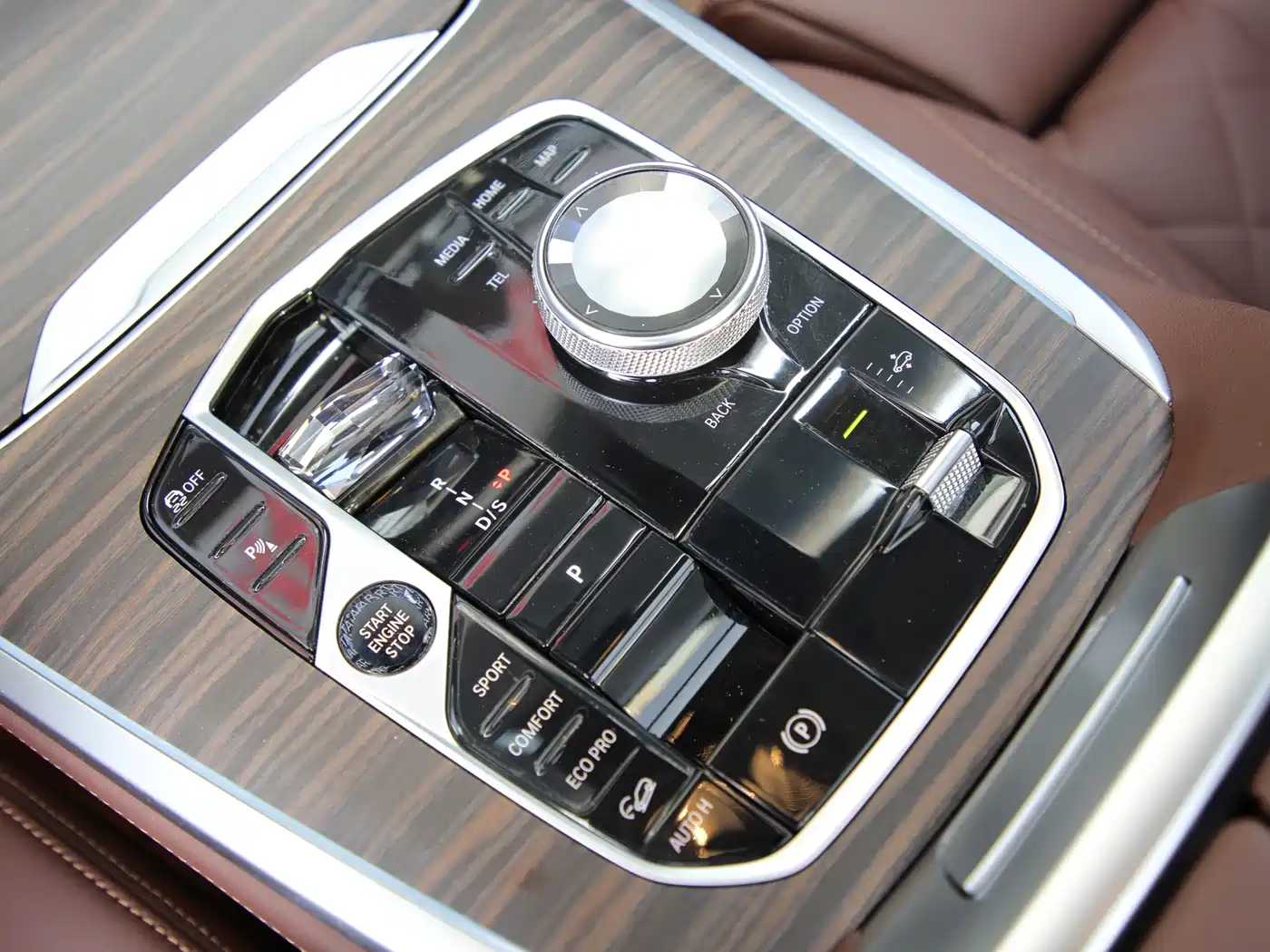 BMW X7 2023 xDrive40i Leading Luxury Package фото 13