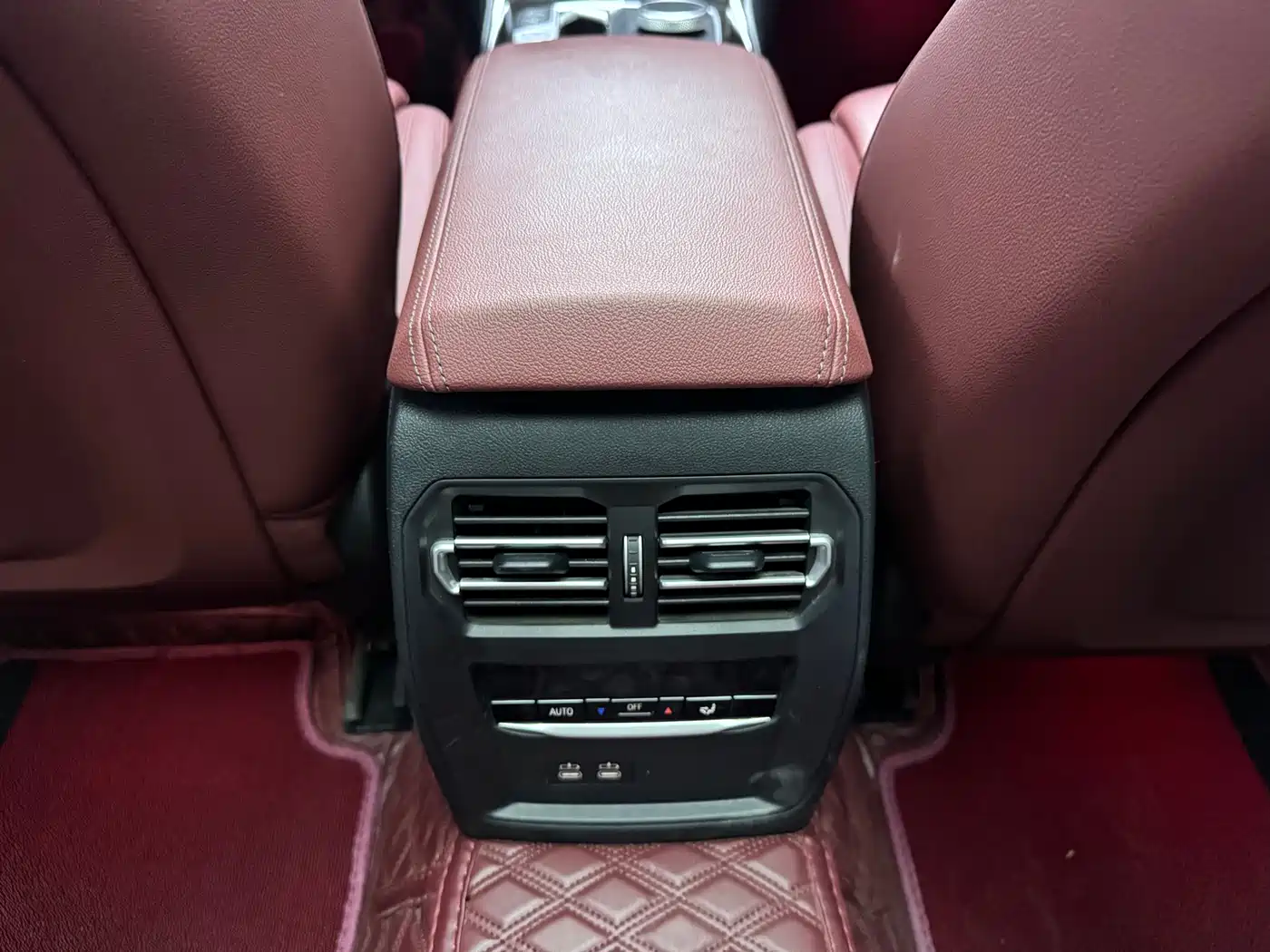 BMW 3 Series 2023 325Li M Sport Package фото 10