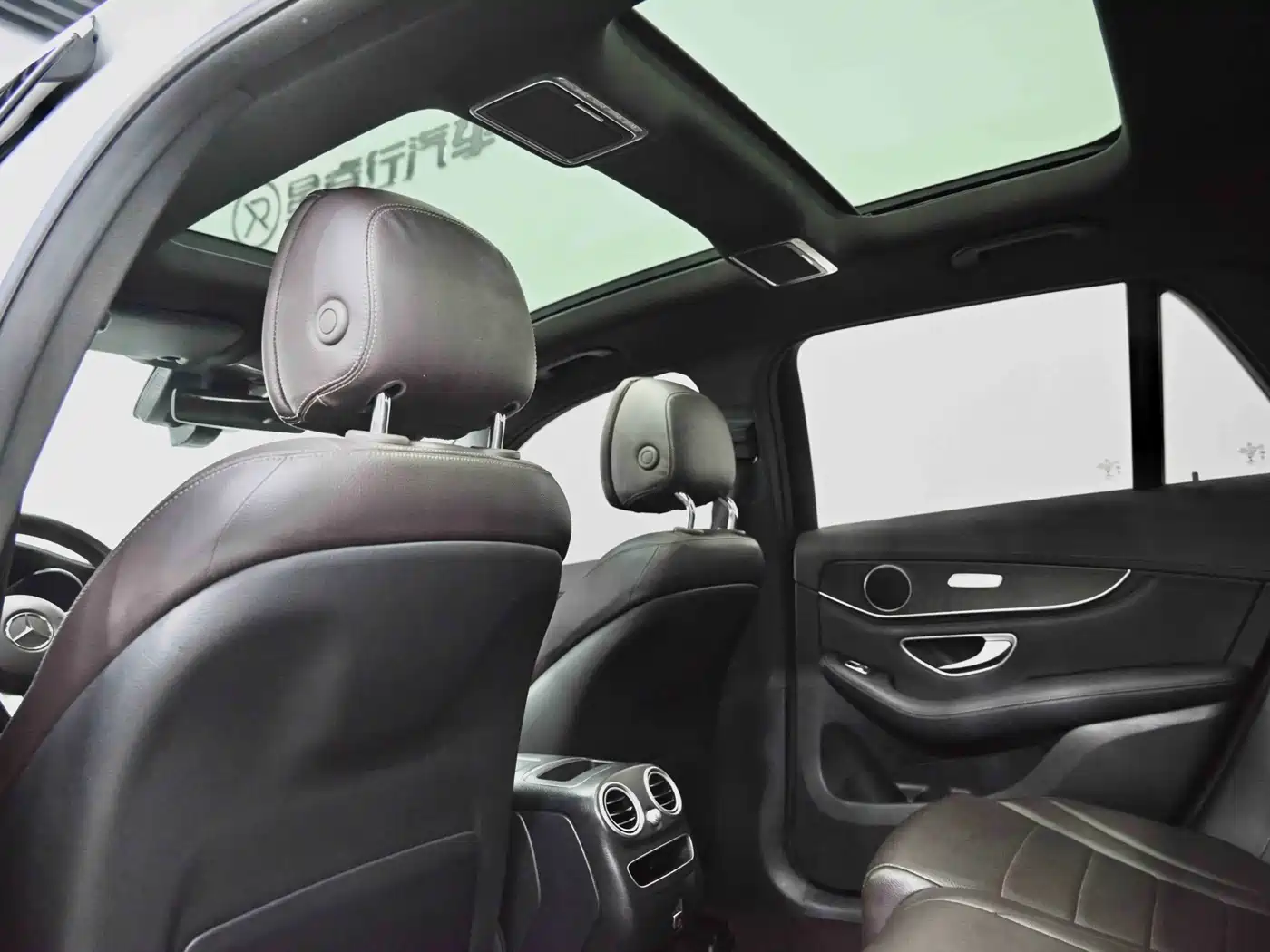 Mercedes-Benz GLC 2020 GLC 300 L 4MATIC Dynamic фото 30