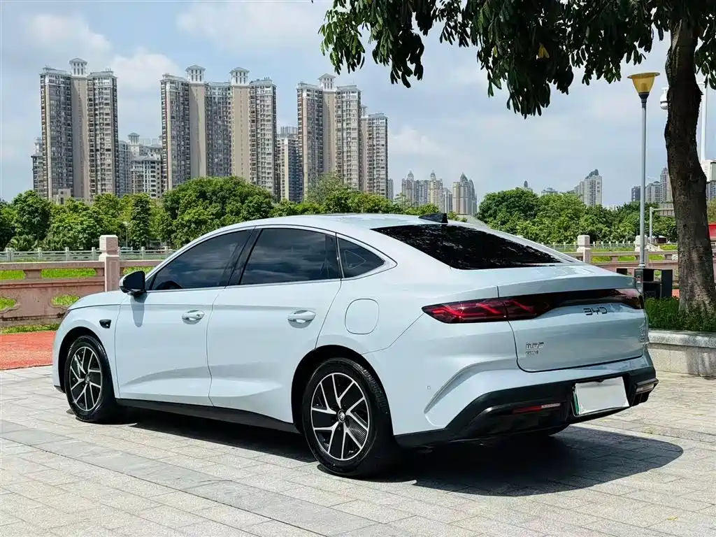 BYD Qin L 2025 DM-i Smart Drive 80KM Premium фото 7