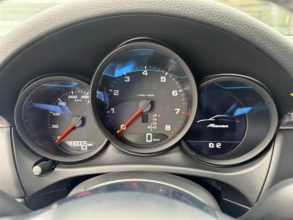 Porsche Macan 2017 Macan 2.0T фото 13