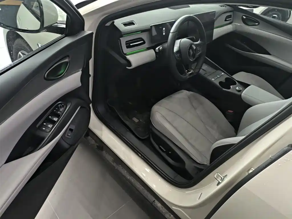 BYD Seal 06 DM-i Touring 2025 DM-i 150KM Flagship фото 16