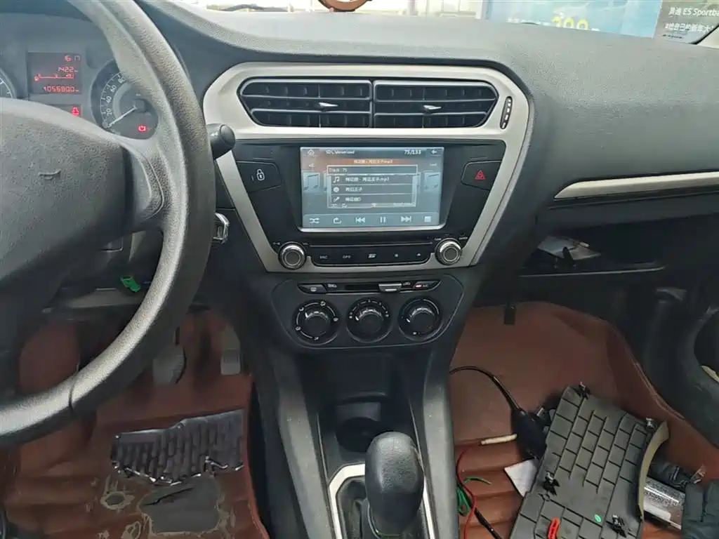 Peugeot 301 2014 1.6L Manual Comfort Edition фото 13