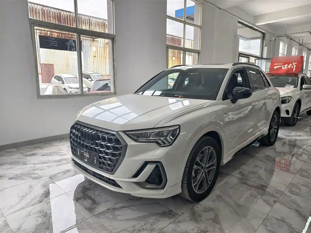 Audi Q3 2023 Facelift 45 TFSI quattro Fashion Dynamic фото 2