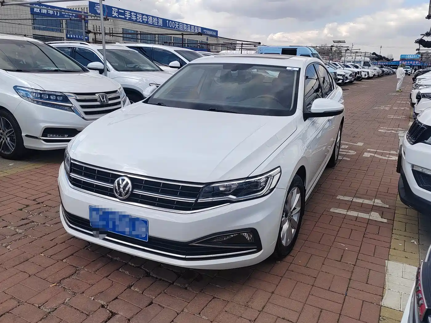 Volkswagen Bora 2020 1.5L Automatic Elite фото 2