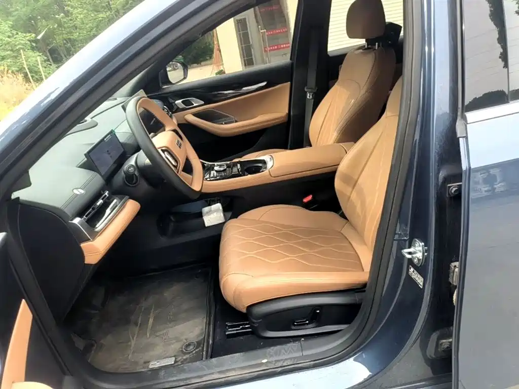 Geely Galaxy Galaxy A7 2025 EM-i фото 15