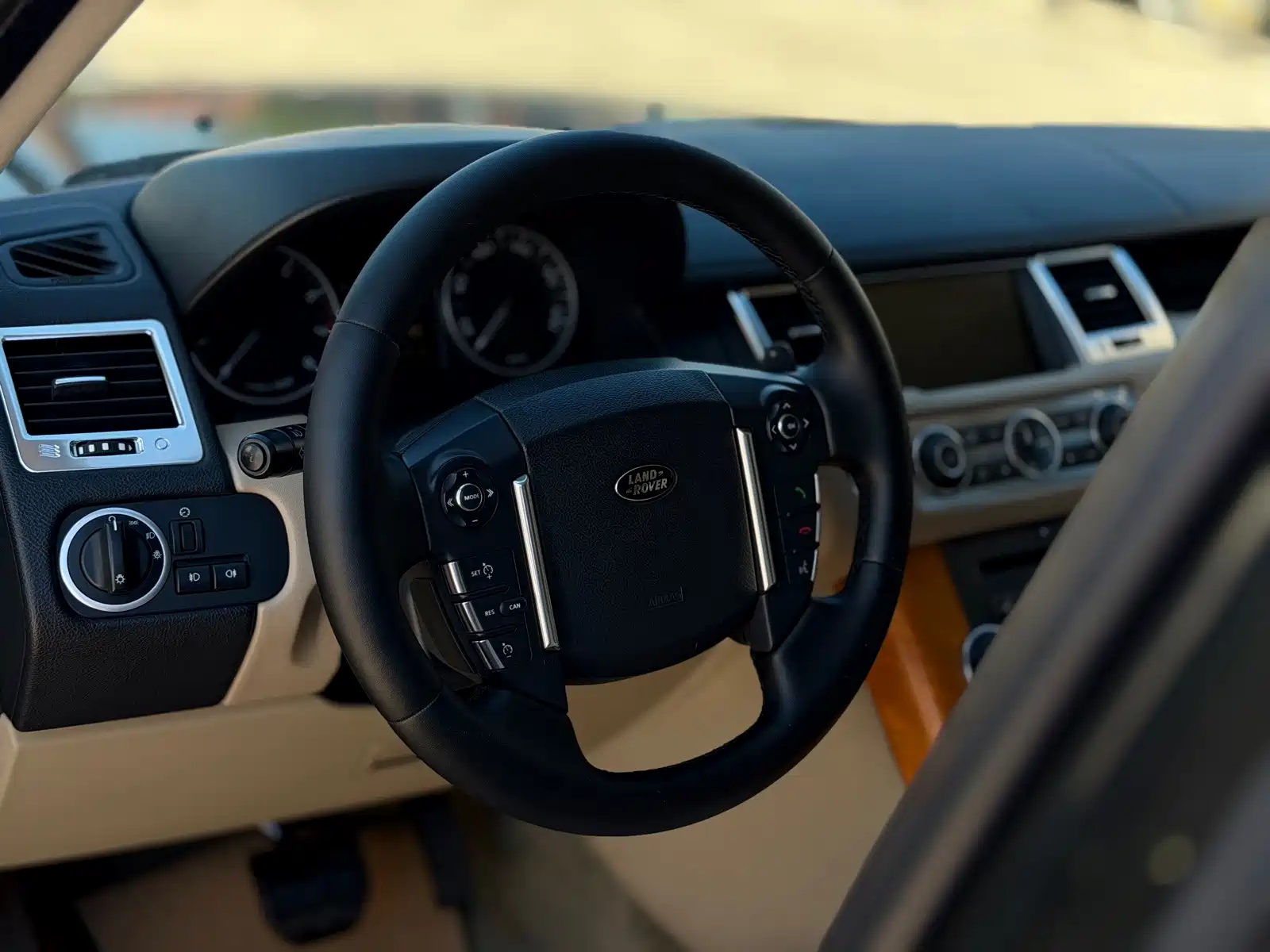 Photo 7 - Land Rover Range Rover Sport