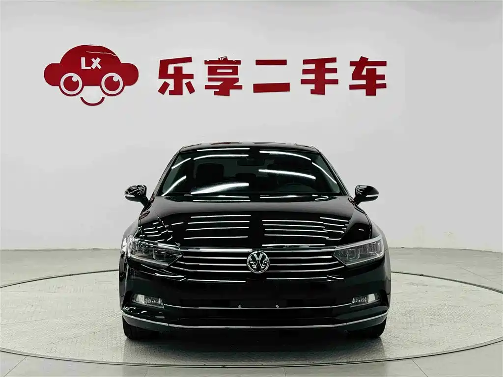 Volkswagen Magotan 2017 380TSI DSG Luxury фото 8